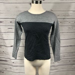 Banana Republic Grey Sweater‎